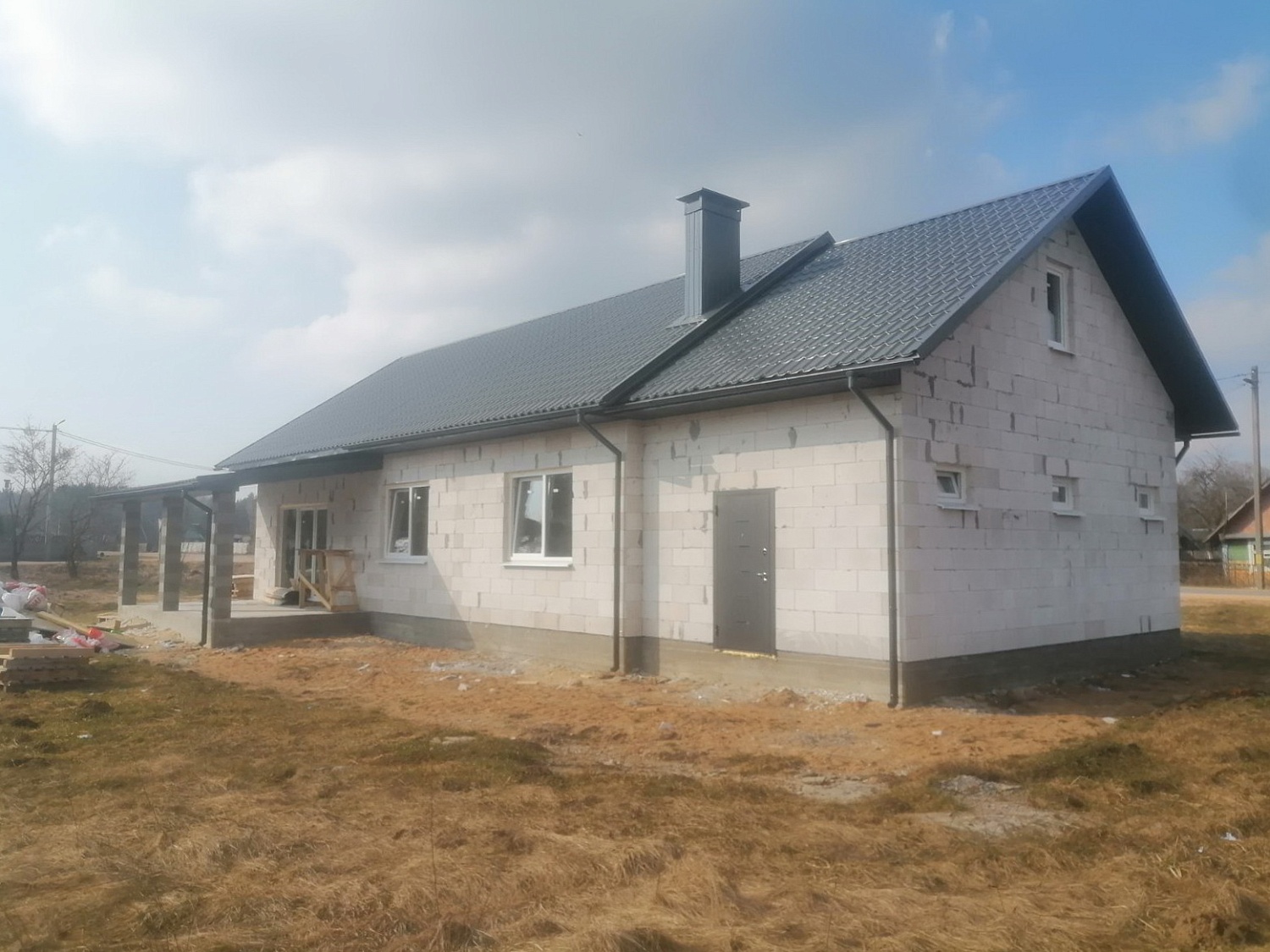 Установка фундамента и блоков, установка окон и кровли в Барановичском районе