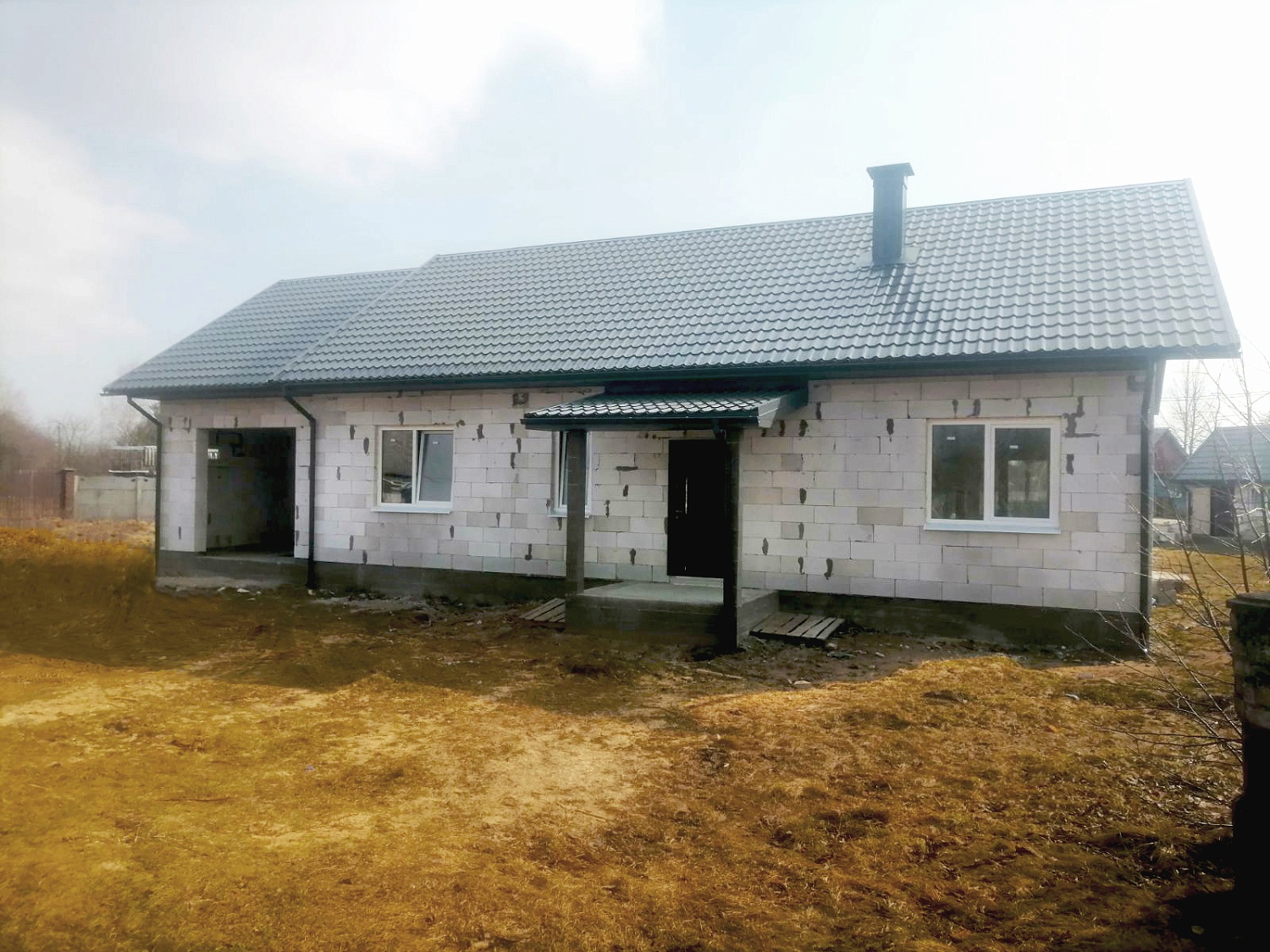 Установка фундамента и блоков, установка окон и кровли в Барановичском районе